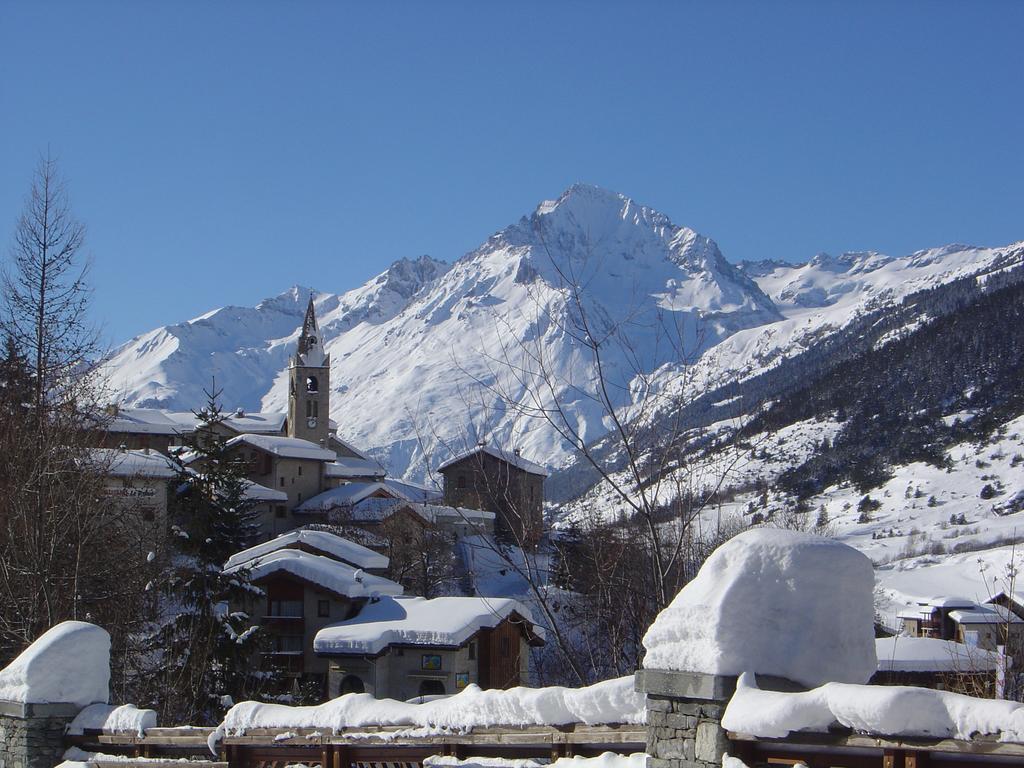 La Joubarde Apartment Lanslevillard Luaran gambar